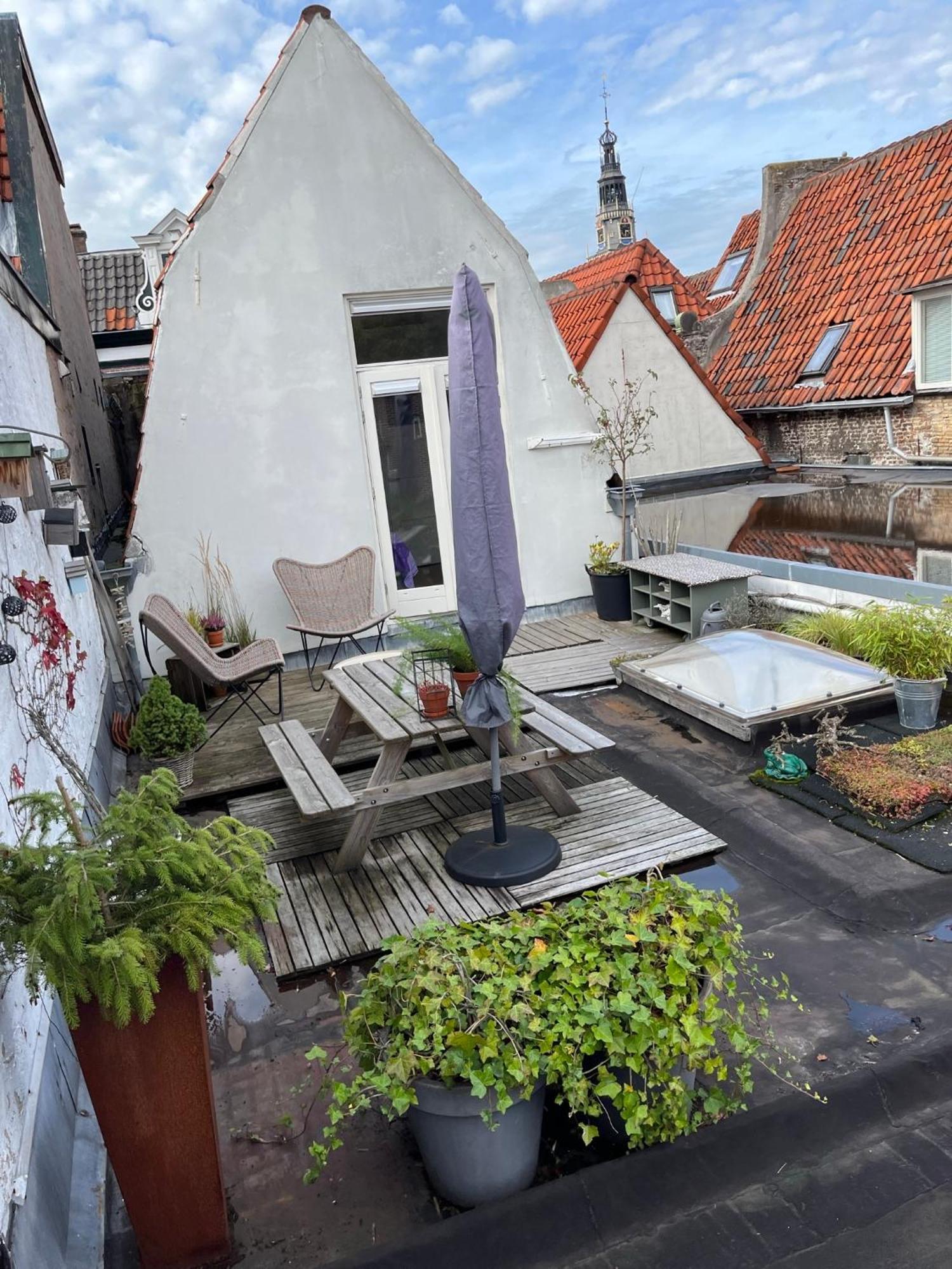 Apartment Terrace,1742981412:JPEG