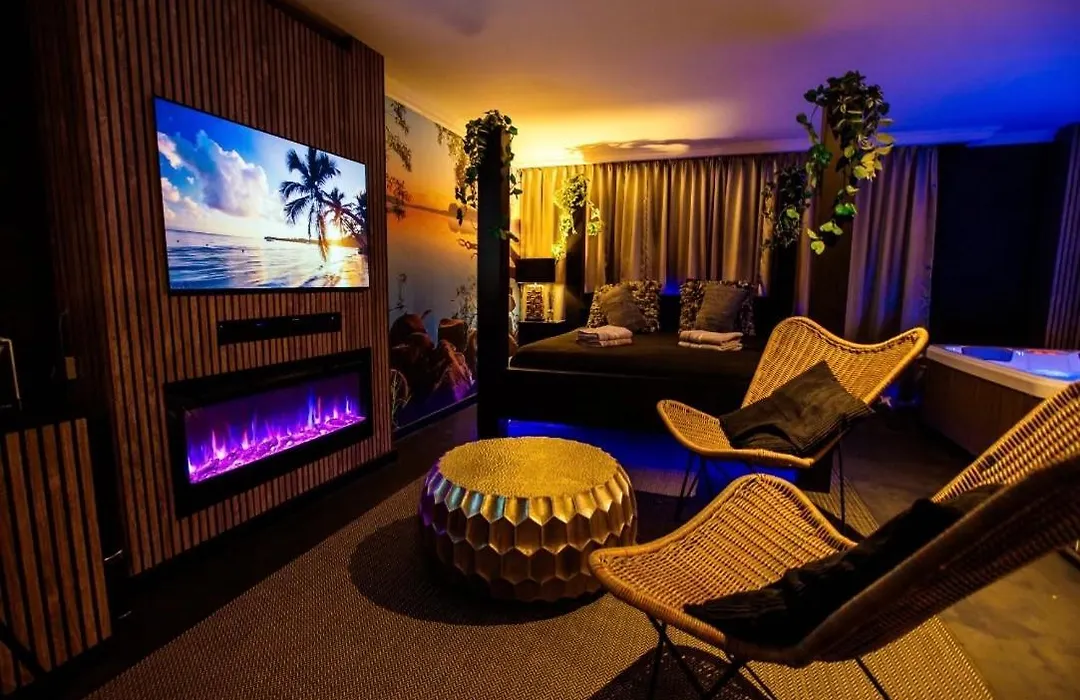 Prive Sauna Luxx-1