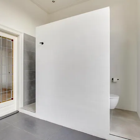 Romantische Stad Suite "Alora", Met Prive Parkeerplaats-3